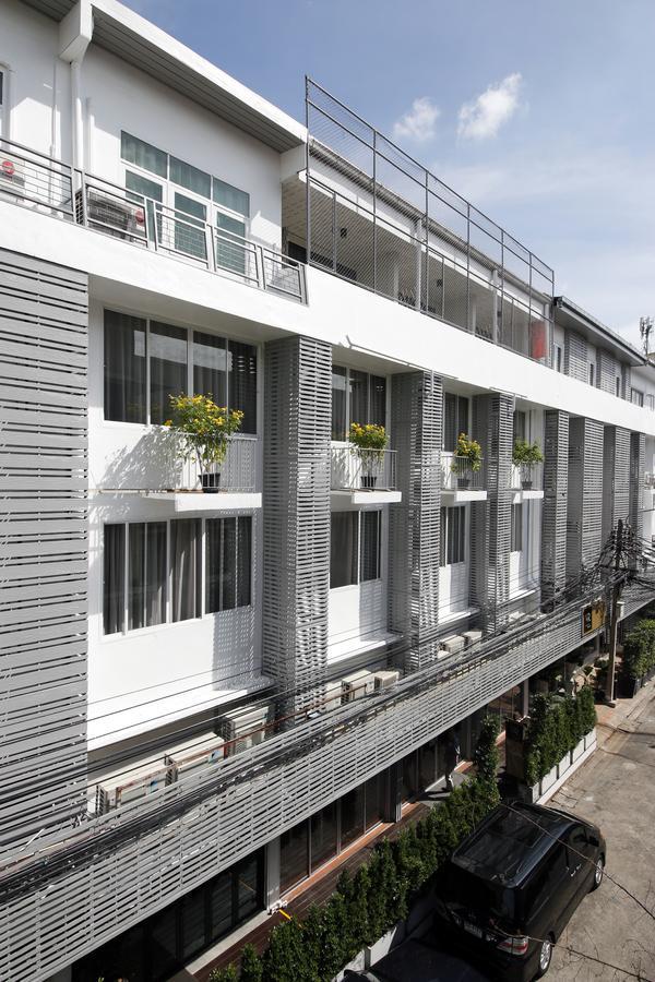 Ratchadamnoen Residence Banguecoque Exterior foto